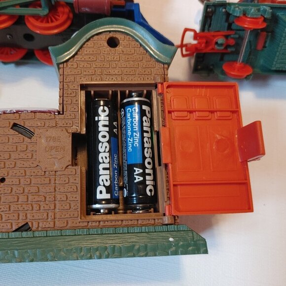 2008 New Bright The Holiday Express Animated Train Set No. 178 - Picture 7 of 15